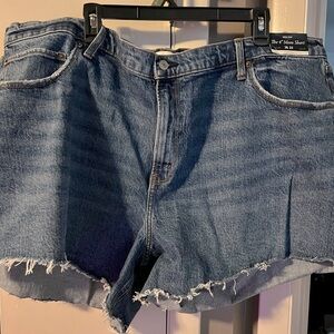 Women’s brand new distressed denim shorts